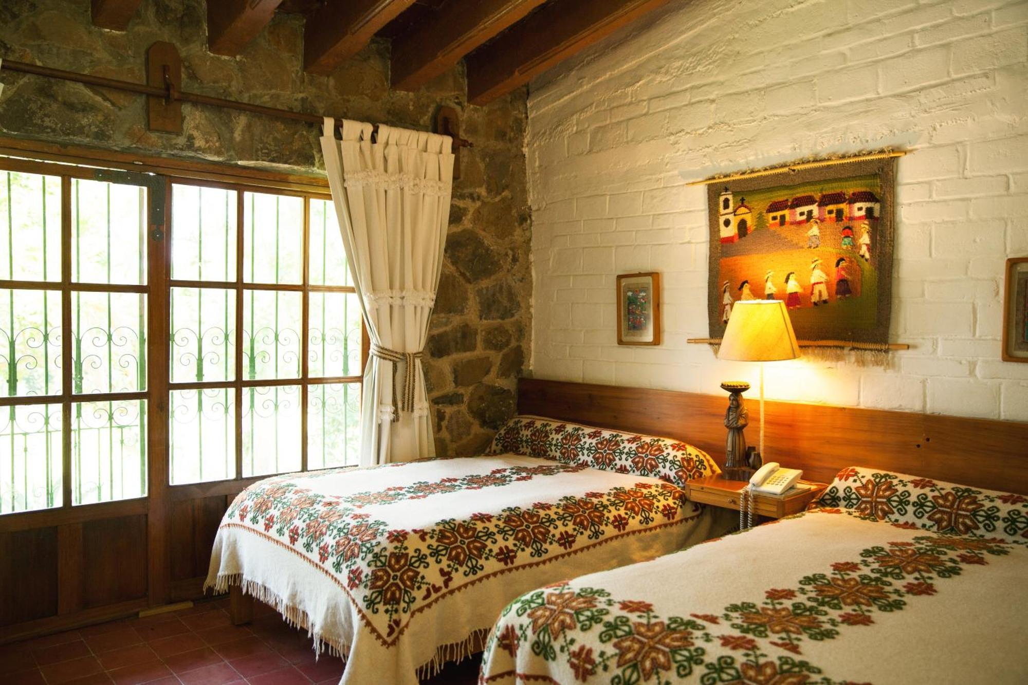 Hotel Rancho San Cayetano Zitacuaro ภายนอก รูปภาพ