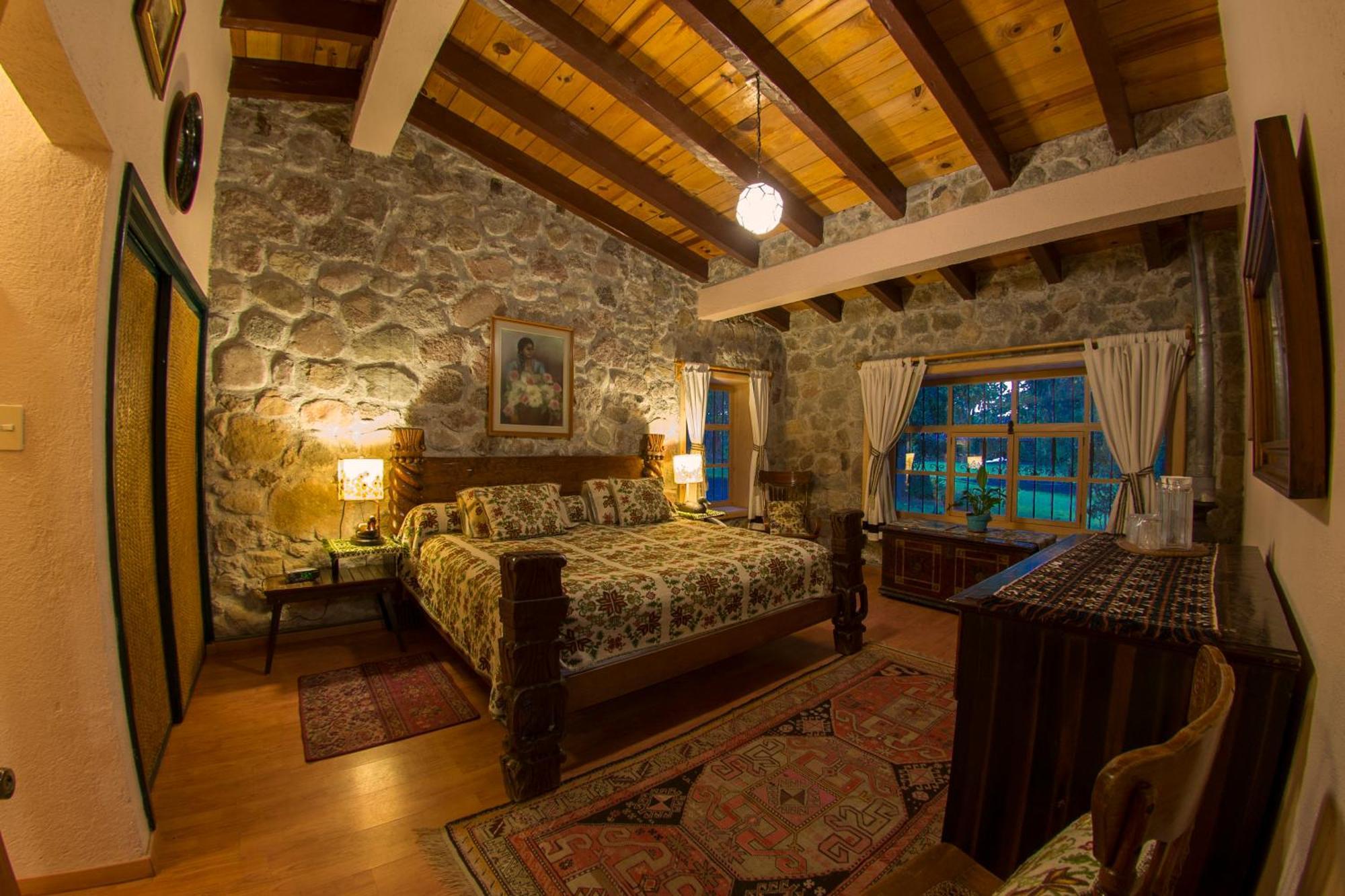 Hotel Rancho San Cayetano Zitacuaro ภายนอก รูปภาพ