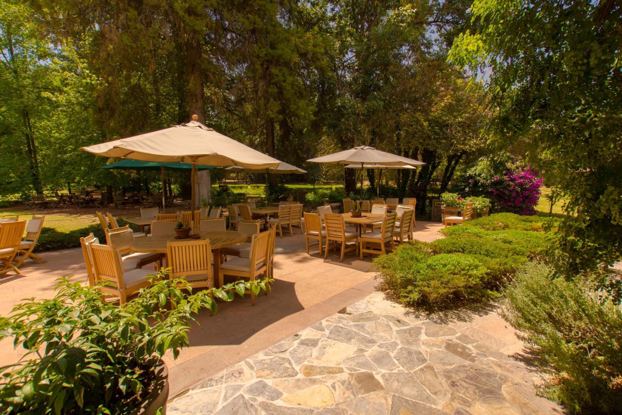 Hotel Rancho San Cayetano Zitacuaro ภายนอก รูปภาพ