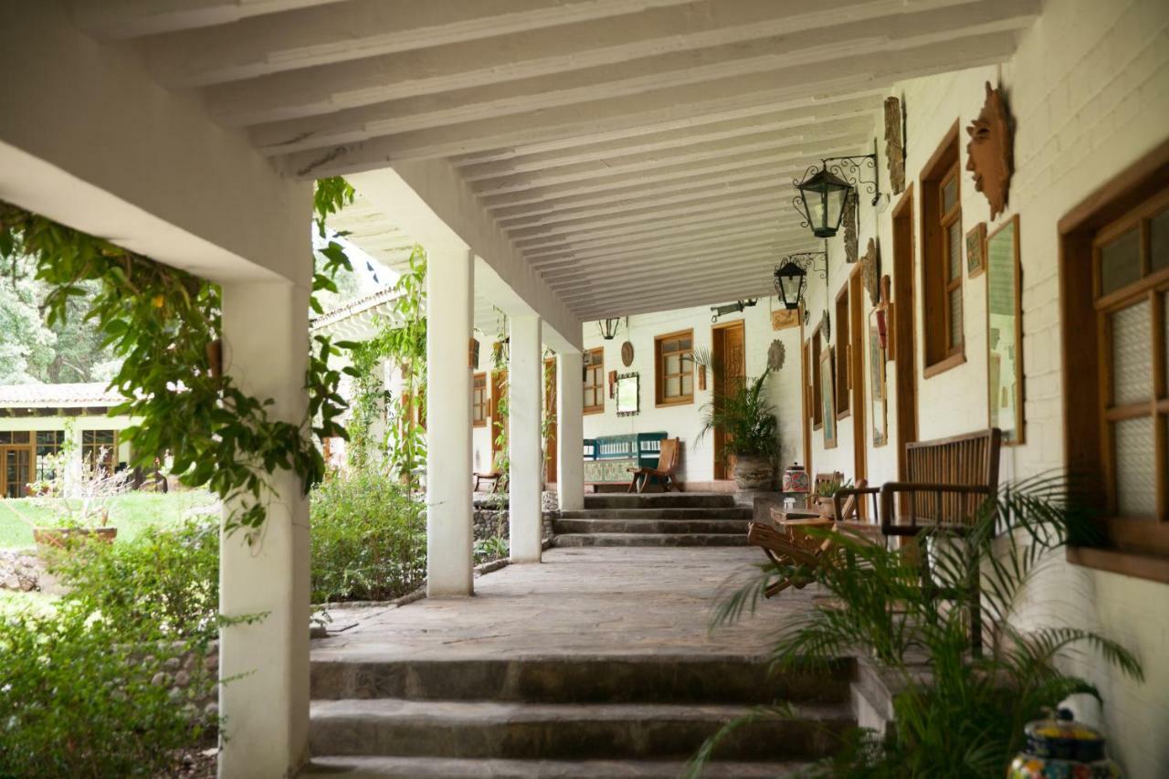 Hotel Rancho San Cayetano Zitacuaro ภายนอก รูปภาพ